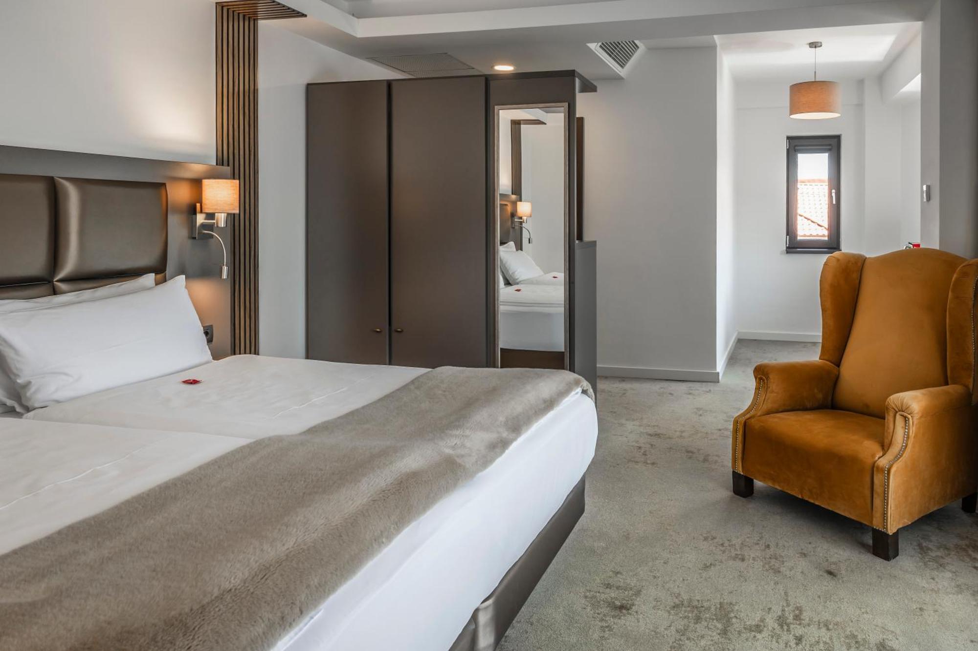 Charm Boutique Hotel ساتو ماري المظهر الخارجي الصورة